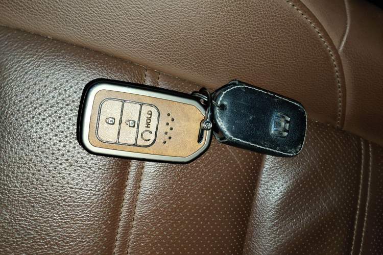 Used Honda CR-V 2021 240TURBO CVT 2WD Fashion Edition
