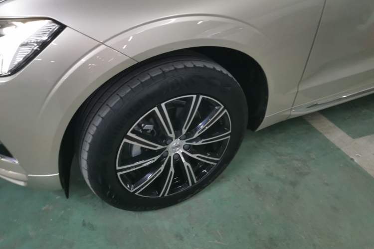 Used Volvo XC60 2021 T5 4x4 Smart Luxury Edition
