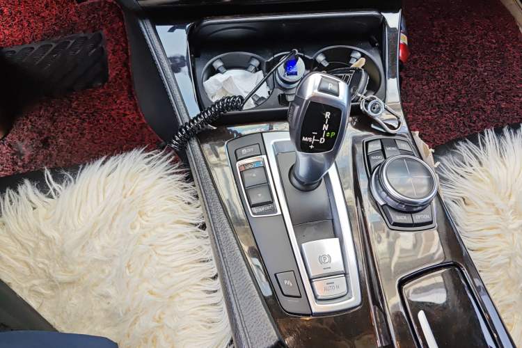 Used BMW 5 Series 2013 525Li Luxury Model