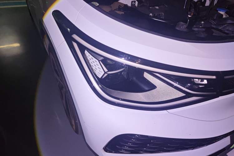 Used Volkswagen ID.6 X 2021 1st Edition ID. First Impression Edition Right Front Headlight