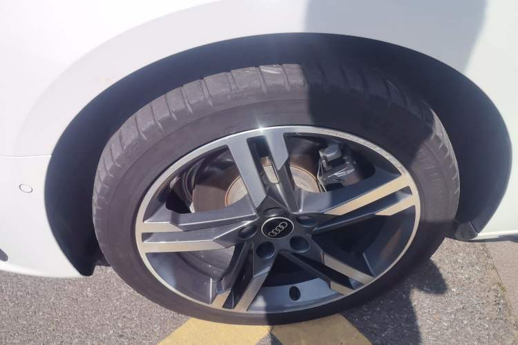 Used Audi A4L 2022 40 TFSI Luxury Dynamic Model
