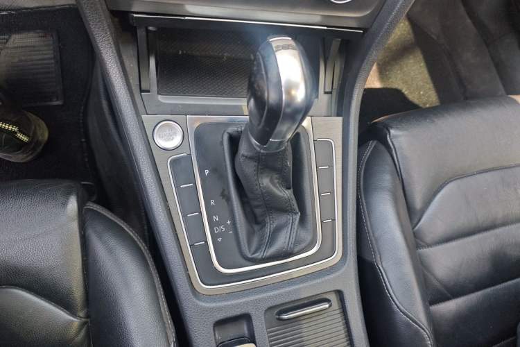 Used Volkswagen Golf 2015 1.4TSI Automatic Luxury Model