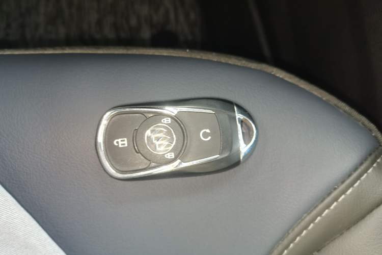 Used Buick Velite 6 2023 430km Range Commuter Version