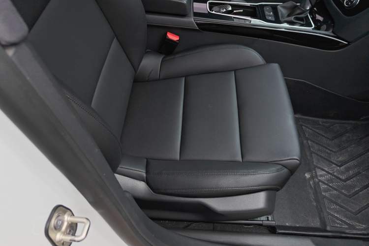 Used Peugeot 508 2015 1.6THP Automatic Zhiiyi Edition Right Front Seat