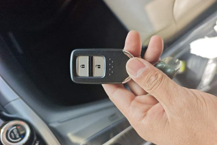 Used Honda CR-V 2015 2.4L four-wheel drive luxury version