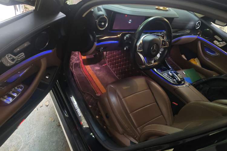 Used Mercedes-Benz E-Class 2016 E 300 L Sporty and Stylish Model