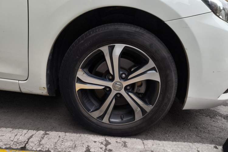 Used Nissan Tiida 2019 1.6L CVT Smart Drive Version China VI Standard