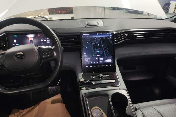 Used Nio ES8 2022 75 kWh 7-Seater Version
