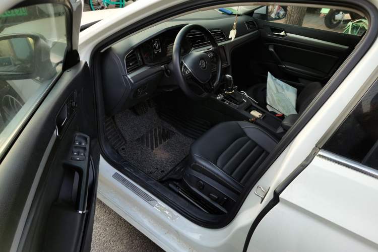 Used Volkswagen Lamando 2019 280TSI DSG Comfort Edition China V Standard
