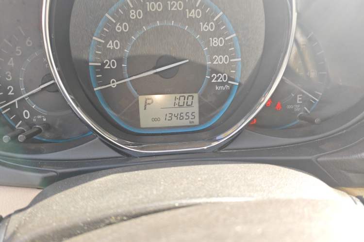 Used Toyota Vios 2014 1.5L Automatic ZhiZhen Edition Odometer Close Up