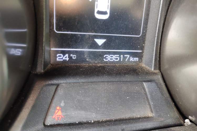 Used CHANGAN CS35 2017 1.6L Manual Luxury Model
