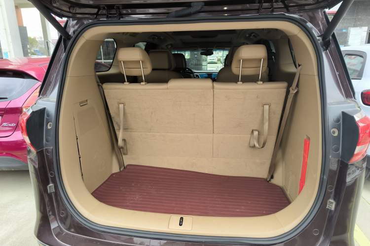 Used Buick GL8 2017 ES 28T Luxury Model China V Standard