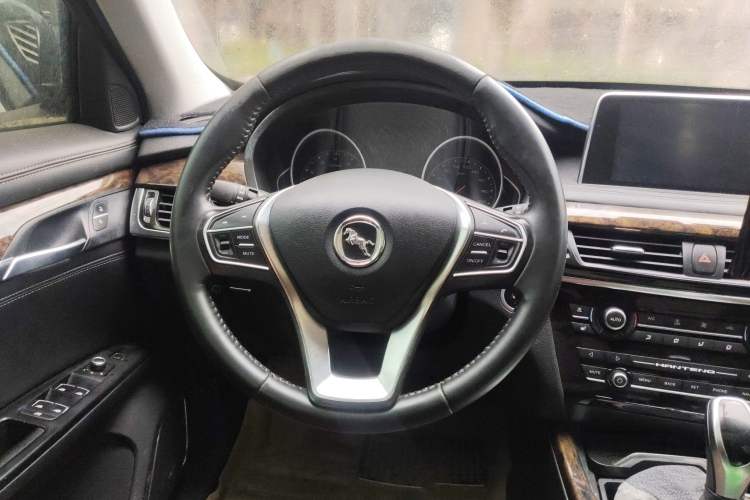 Used Hanteng X7 2016 2.0T DCT Luxury Edition
