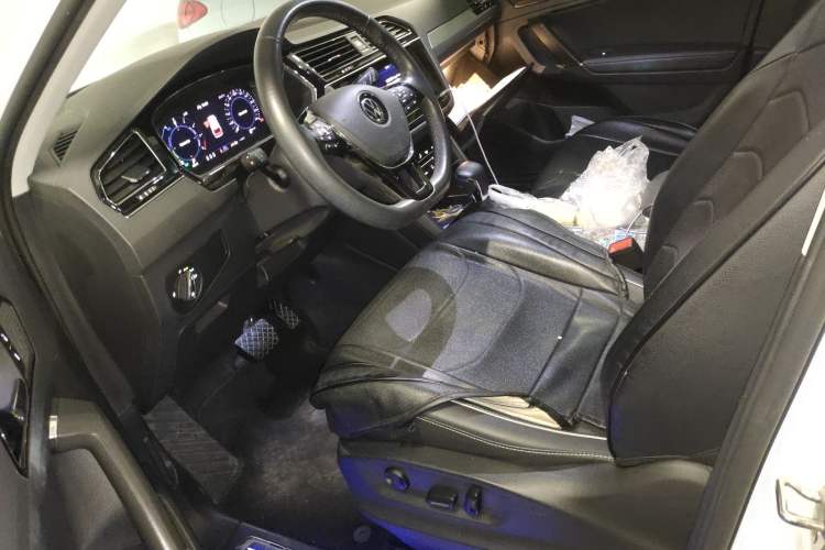 Used Volkswagen Tiguan L New Energy 2021 430 PHEV Plug-in Hybrid Flagship Edition Left Front Seat