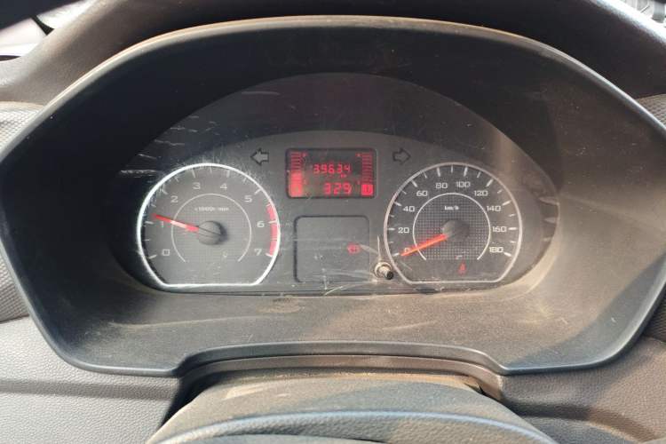 Used Wuling Hongguang V 2019 1.5L Jingqu Version China VI LAR
