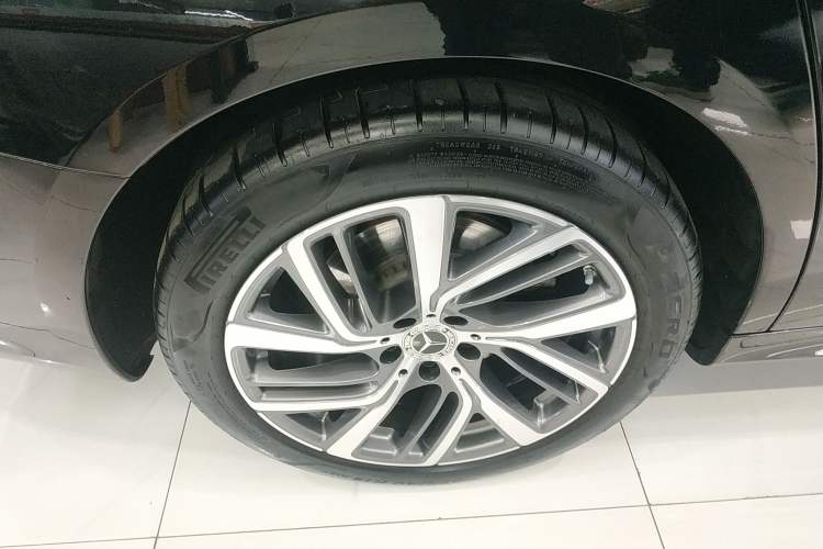 Used Mercedes-Benz E-Class 2024 E 300 L Stylish Model
