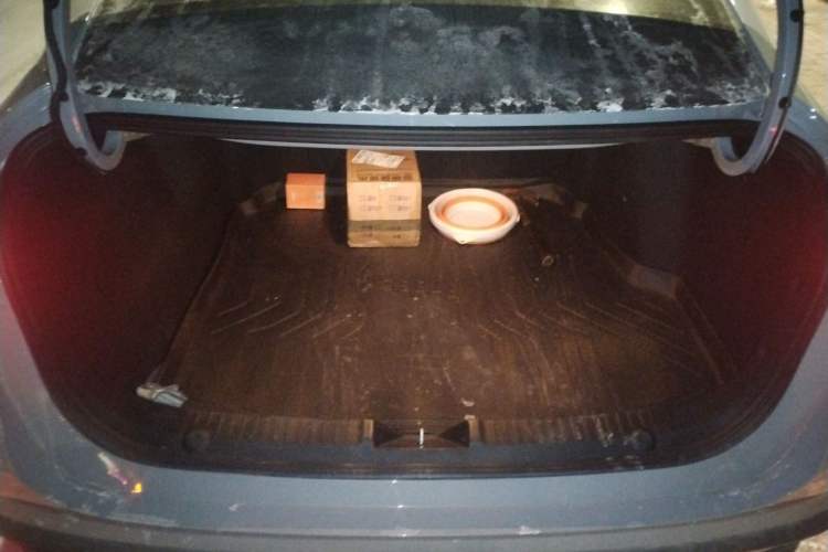 Used Geely Galaxy L6 2025 EM-i 140km Long-Range Version Trunk