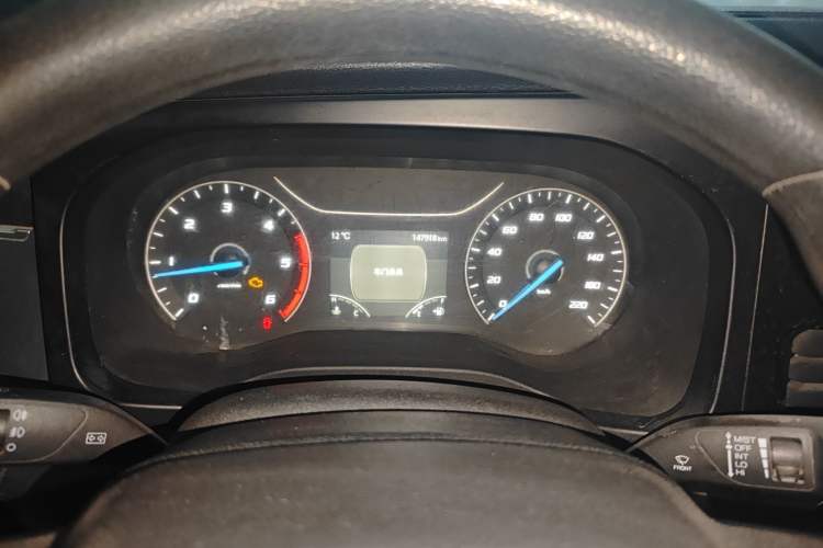 Used JMC Fushun 2022 2.0T Manual Multi-Function Passenger Vehicle Short Wheelbase Mid-Height Roof 6-Seater Instrument Cluster