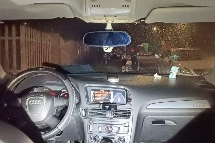 Used Audi Q5 2011 2.0TFSI Technology Model
