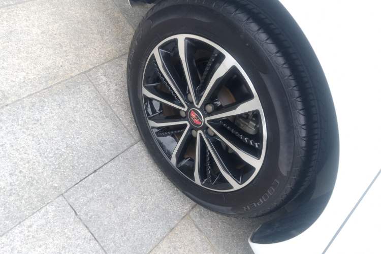 Used Roewe i5 2020 1.5L Automatic 4G Connect Luxury Flagship Edition