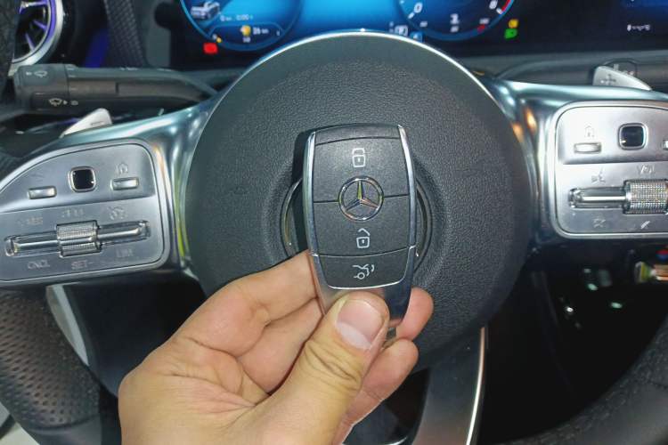 Used Mercedes-Benz A-Class 2022 Restyled A 200 L Sport Sedan Fashion Version
