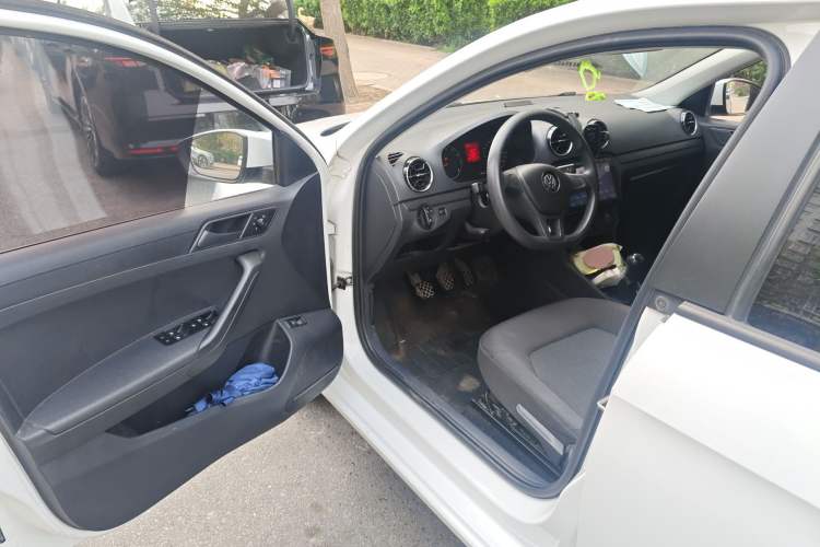 Used Volkswagen Jetta 2019 Dream Edition 1.4L Manual Fashion Version