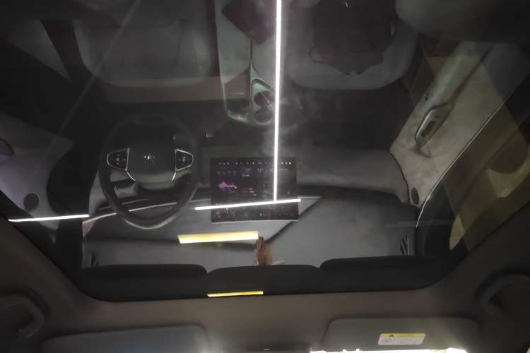 Used ARCFOX Alpha T5 2024 520 PRO Headliner