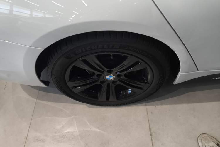 Used BMW 3 Series 2015 328i Sport Design Package Exterior 5