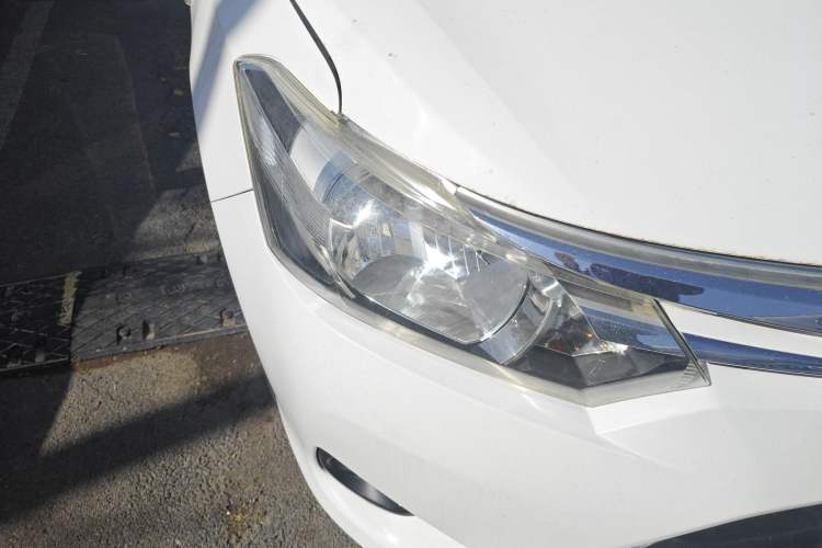 Used Toyota Vios 2014 1.5L Automatic ZhiZhen Edition Right Front Headlight