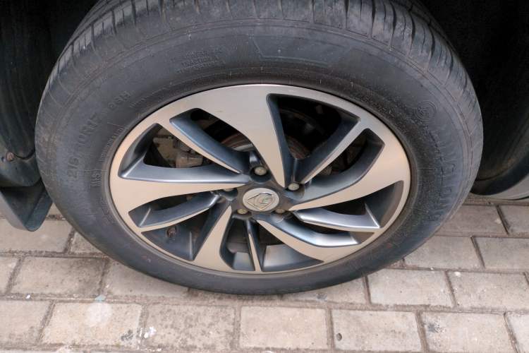 Used Baojun 560 2015 1.8L manual luxury version