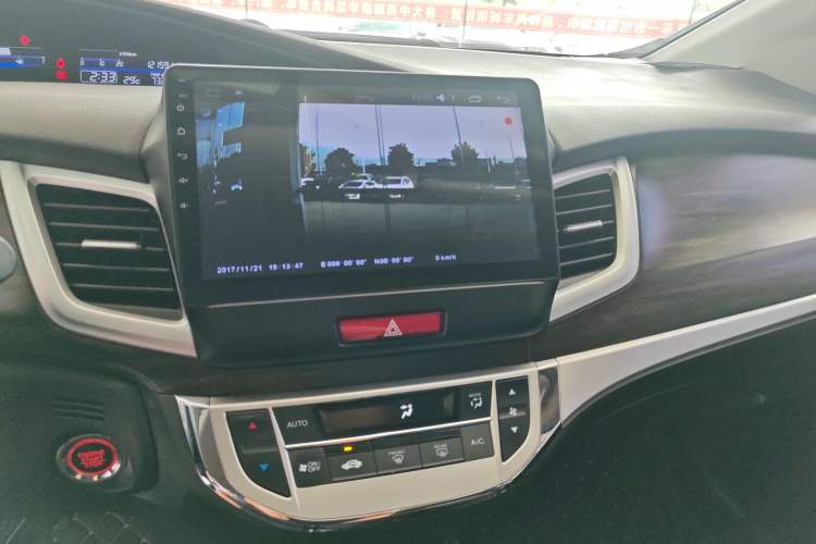 Used Honda Jade 2017 1.8L automatic Comfort version 5 seats