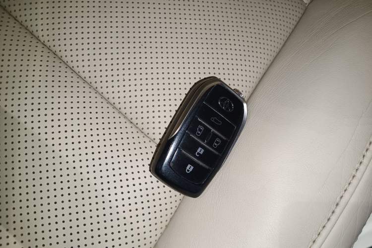 Used Toyota Alphard 2021 Dual-Engine 2.5L Prestige Edition
