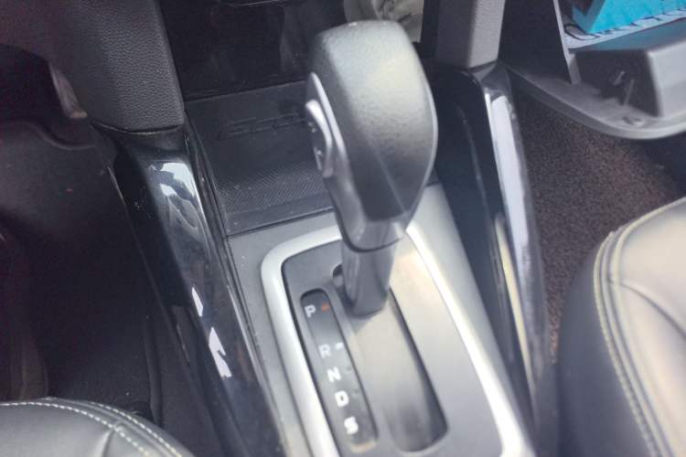 Used Ford EcoSport 2013 1.5L Automatic Fashion Model