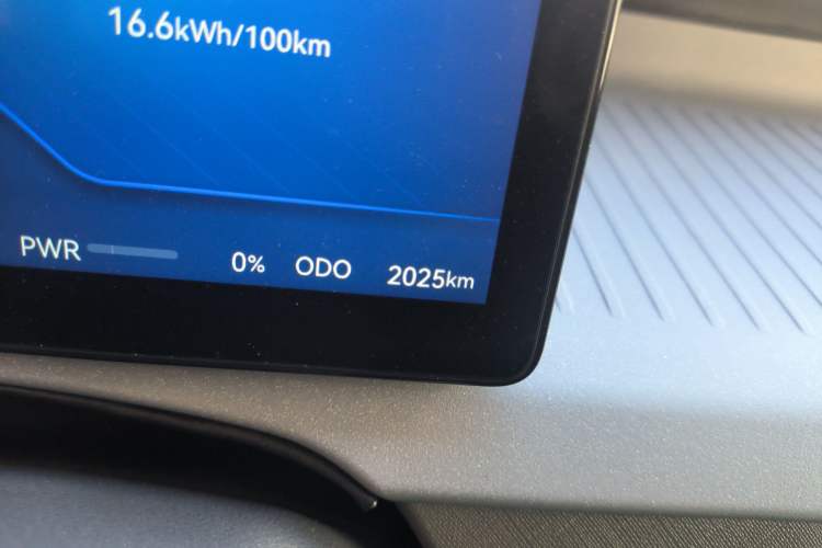 Used Foton Scenic i7 2025 Professional Logistics Short-Wheelbase Front-Wheel Drive Aiyike 41.86 kWh Zhiyuan Edition Flat Roof Single Tire 2 Seats