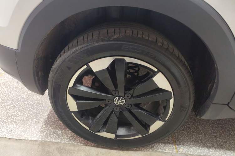 Used Volkswagen Tacqua 2023 200TSI DSG Joy-Connect Edition
