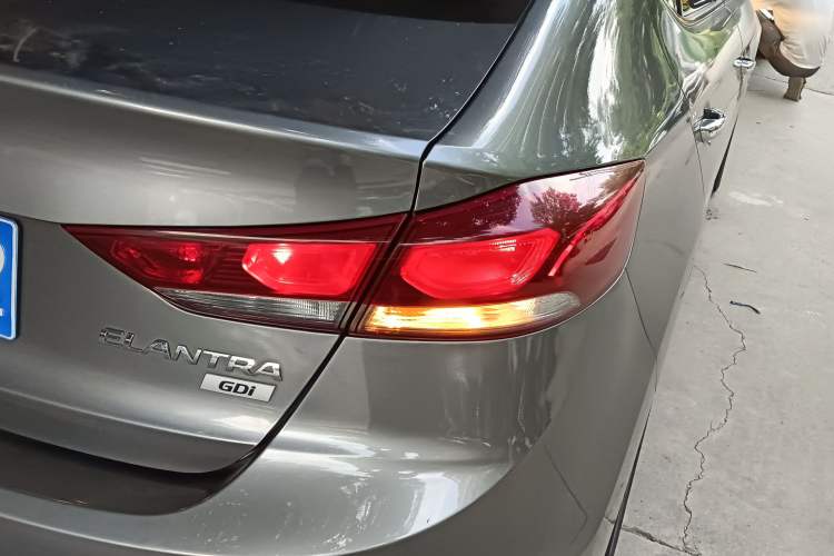 Used Hyundai Elantra (6th Generation / Lingdong) 2016 1.6L Automatic ZhiXuan – Elite Version Right Rear Taillight