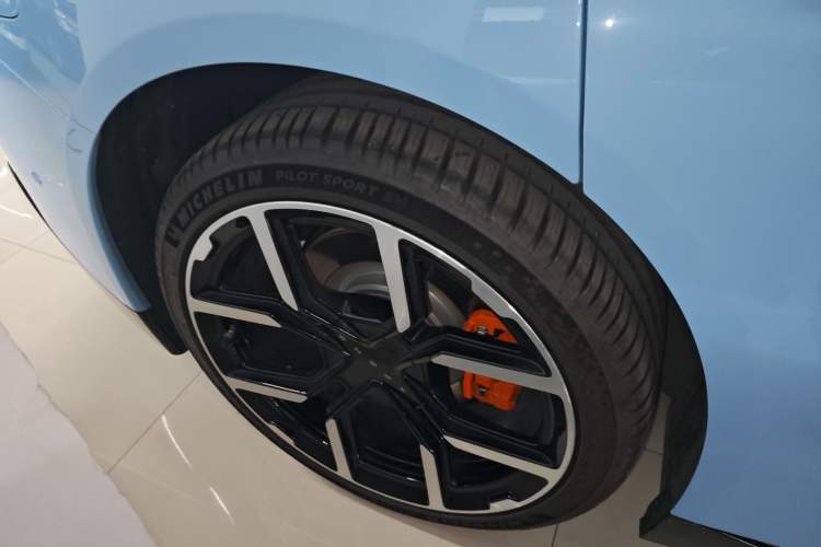 Used XPeng P7 2025 Model—702 Long Range Ultra