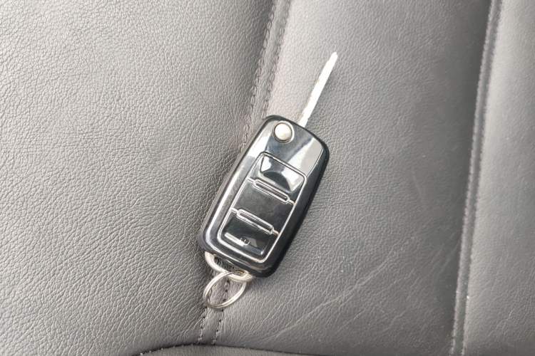 Used Volkswagen Sagitar 2014 Revised Version 1.6L Manual Comfort Edition
