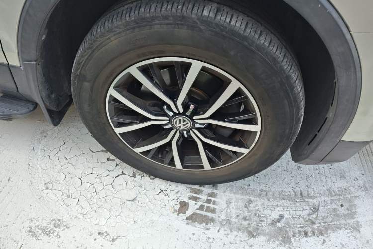 Used Volkswagen Tiguan L 2018 330TSI Automatic Two-Wheel Drive Luxury Edition
