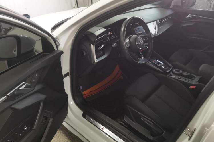 Used Audi A3 2021 Sportback 35 TFSI Advanced Sport Edition Driver Seat