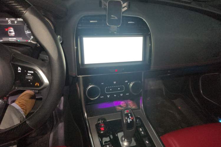 Used Jaguar XEL 2020 2.0T 200 PS R-DYNAMIC S Advanced Sport Edition
