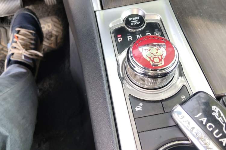 Used Jaguar XF 2013 XF 2.0T Luxury Edition
