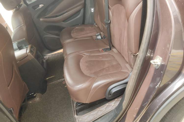 Used Buick Envision 2016 28T Four-Wheel Drive Luxury Model Left Rear Seat