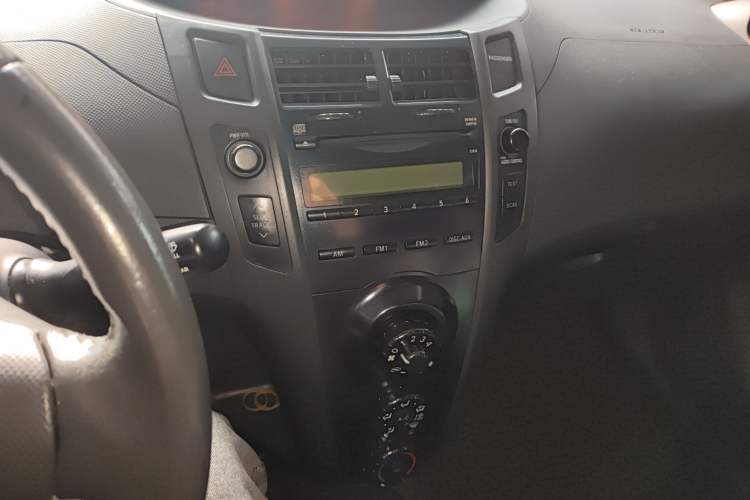 Used Toyota Yaris 2008 1.6 RS Automatic Supreme Edition Audio And AC Panel