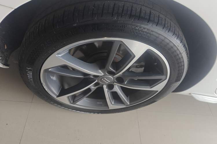 Used Audi A4L 2020 40 TFSI Fashion Dynamic Model
