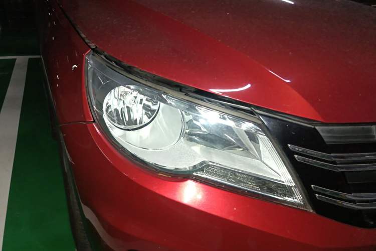 Used Volkswagen Tiguan 2010 1.8TSI Automatic Two-Wheel Drive Elite Edition Right Front Headlight