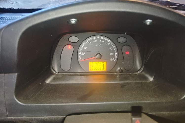 Used Wuling Zhiguang 2023 1.5L Practical Version 5/7 Seats Instrument Cluster