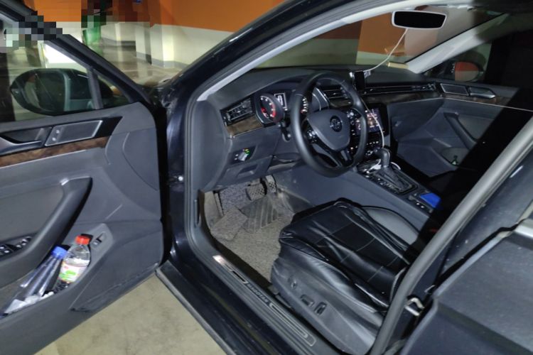 Used Volkswagen Magotan 2019 330TSI DSG Luxury Model China V Standard Driver Seat