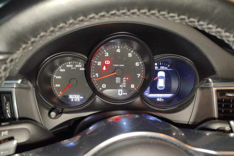 Used Porsche Macan 2017 Macan 2.0T Instrument Cluster