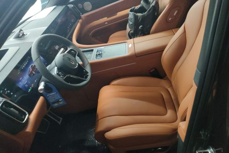 Used Hima AITO M9 2025 Extended-Range Max Version 52 kWh 5-Seater Edition